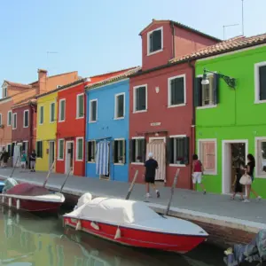 Discovering the Vibrant Charm of Burano: A Visual Feast